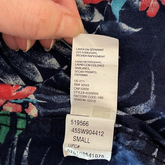 IZOD Saltwater Relaxed Classics Hawaiian Shirt | Size Small - Picture 5 of 8